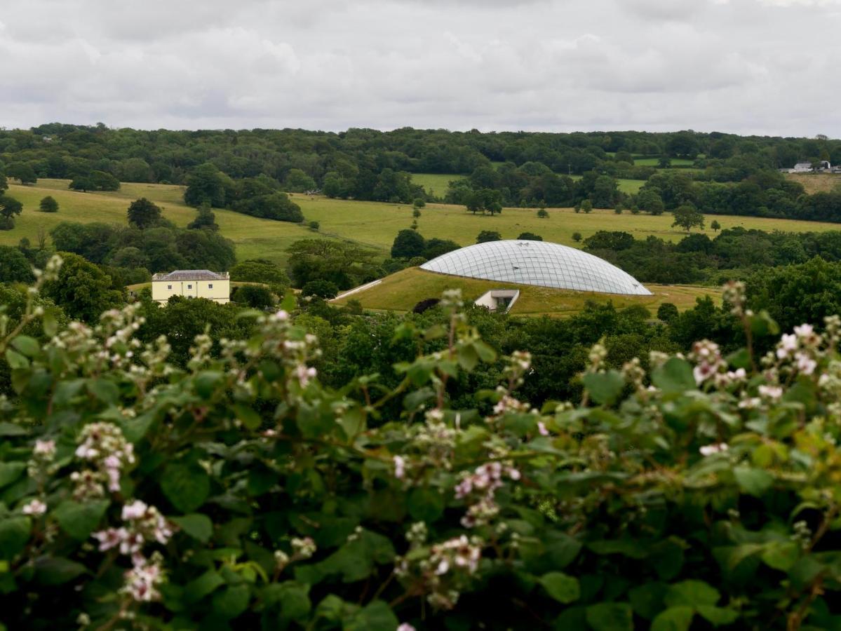 Penddaulwyn Uchaf Farm # Carmarthenshire Daire Nantgaredig Dış mekan fotoğraf